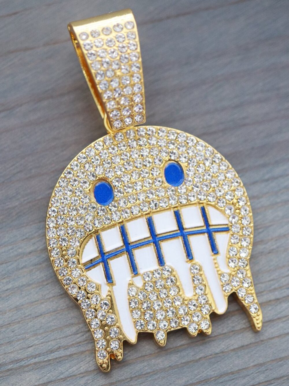 Freezing Smiley Ice Pendant Rhinestones Blue/18k Gold Plated